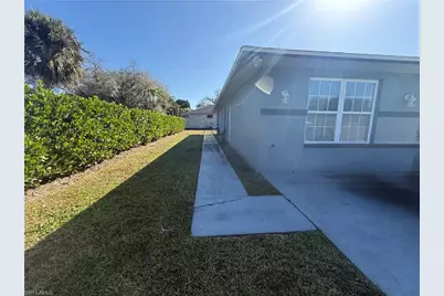 921 Jarmilla Ln, Fort Myers, FL 33905 - Photo 3