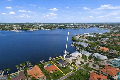 1535 Dolphin Ln, Naples, FL 34102 - Photo 5