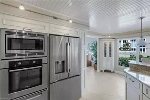 4451 Gulf Shore Blvd N, Naples, FL 34103 - Photo 13