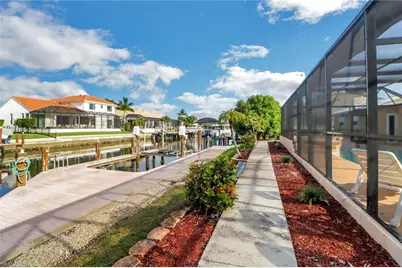 562 Goldcoast Ct, Marco Island, FL 34145 - Photo 23