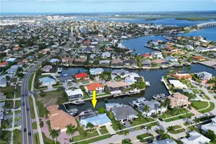 562 Goldcoast Ct, Marco Island, FL 34145 - Photo 25