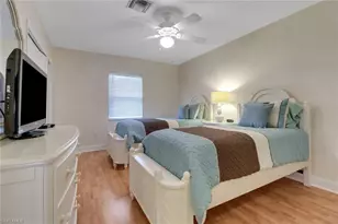 562 Goldcoast Ct, Marco Island, FL 34145 - Photo 13