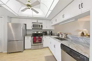 7300 St Ives Way, Naples, FL 34104 - Photo 11