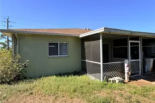 4644 Golfview Blvd, Lehigh Acres, FL 33973 - Photo 13