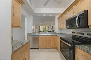 410 Bayfront Pl, Naples, FL 34102 - Photo 5