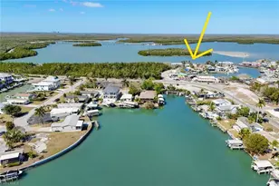 610 Sunset Dr, Goodland, FL 34140 - Photo 23