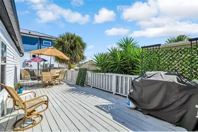 610 Sunset Dr, Goodland, FL 34140 - Photo 3