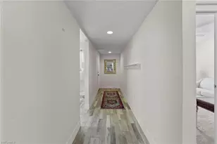 605 Squire Cir, Naples, FL 34104 - Photo 5