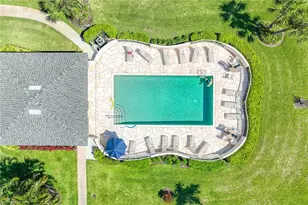 605 Squire Cir, Naples, FL 34104 - Photo 21