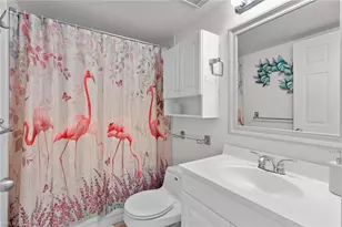 605 Squire Cir, Naples, FL 34104 - Photo 15