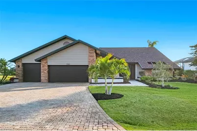 11841 Princess Grace Ct, Cape Coral, FL 33991 - Photo 9