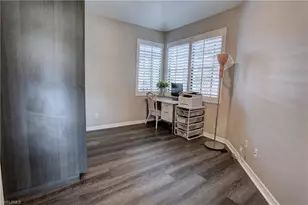 66 Water Oaks Way, Naples, FL 34105 - Photo 25