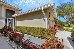 8006 Palomino Dr, Naples, FL 34113 - Photo 3