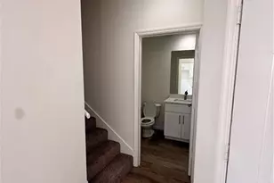 3255 Tamara Dr, Naples, FL 34109 - Photo 9