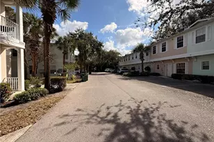 3255 Tamara Dr, Naples, FL 34109 - Photo 7