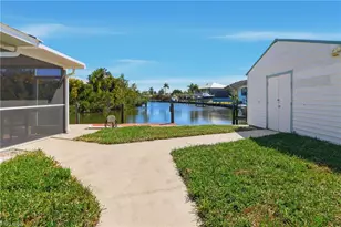 2740 Sanibel Blvd, Saint James City, FL 33956 - Photo 49