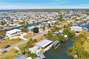 2740 Sanibel Blvd, Saint James City, FL 33956 - Photo 5