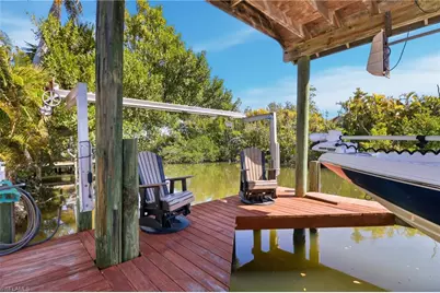 2740 Sanibel Blvd, Saint James City, FL 33956 - Photo 43