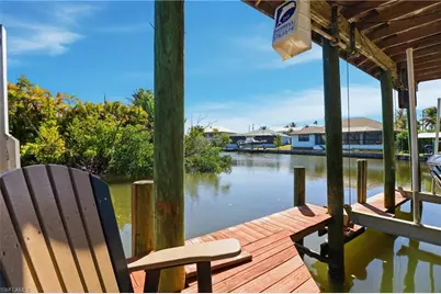 2740 Sanibel Blvd, Saint James City, FL 33956 - Photo 41