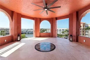 451 Bayfront Pl, Naples, FL 34102 - Photo 31