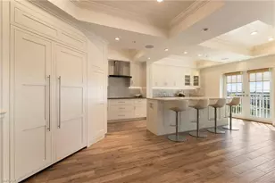 451 Bayfront Pl, Naples, FL 34102 - Photo 7