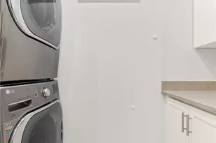 7344 Rockefeller Dr, Naples, FL 34119 - Photo 21