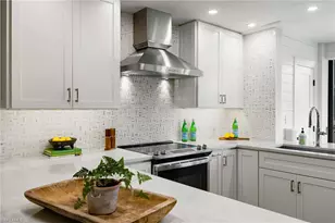 3135 Riviera Dr, Naples, FL 34103 - Photo 9