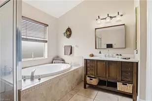 2622 SW 35th Ln, Cape Coral, FL 33914 - Photo 17