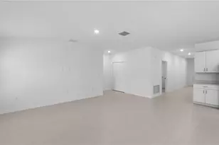 919 Sara Ave N, Lehigh Acres, FL 33971 - Photo 17