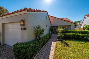 515 Beachwalk Cir, Naples, FL 34108 - Photo 1