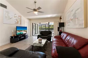 515 Beachwalk Cir, Naples, FL 34108 - Photo 5