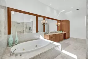 13675 Vanderbilt Dr, Naples, FL 34110 - Photo 25