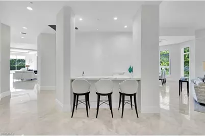 13675 Vanderbilt Dr #V10, Naples, FL 34110 - Photo 19