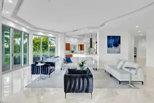 13675 Vanderbilt Dr, Naples, FL 34110 - Photo 7