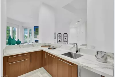 13675 Vanderbilt Dr #V10, Naples, FL 34110 - Photo 13