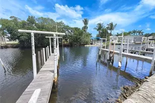 153 Carissa Ln, Naples, FL 34114 - Photo 33