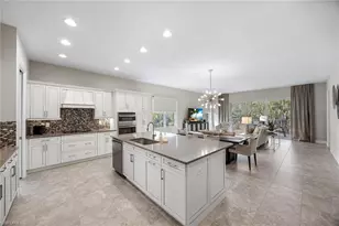 7825 Hawthorne Dr, Naples, FL 34113 - Photo 3