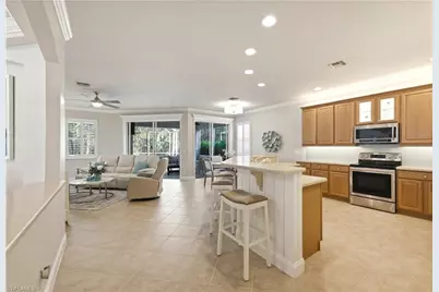 5686 Lago Villaggio Way, Naples, FL 34104 - Photo 15