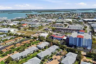 691 W Elkcam Cir, Marco Island, FL 34145 - Photo 39