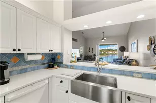 500 Robin Hood Cir, Naples, FL 34104 - Photo 7