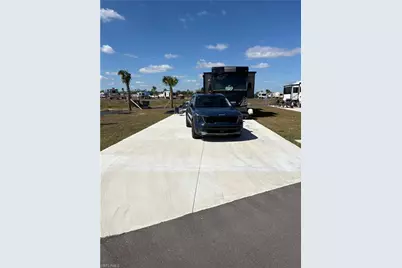 327 Sovereign St, Punta Gorda, FL 33982 - Photo 1