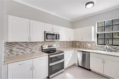 7392 Bristol Cir, Naples, FL 34120 - Photo 7