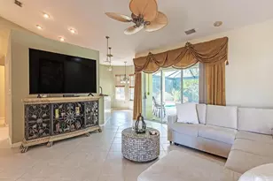 6827 Darby Ct, Naples, FL 34104 - Photo 3