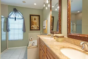 6827 Darby Ct, Naples, FL 34104 - Photo 9