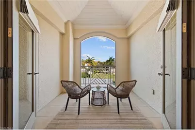 380 10th St S #202, Naples, FL 34102 - Photo 33