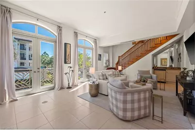 380 10th St S #202, Naples, FL 34102 - Photo 1