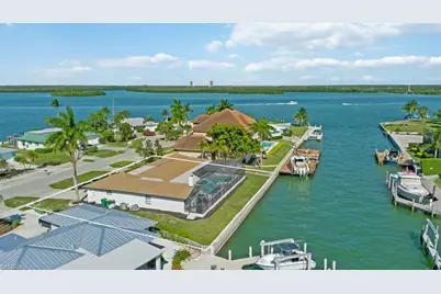 955 Iris Ct, Marco Island, FL 34145 - Photo 33