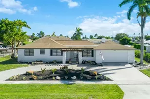 955 Iris Ct, Marco Island, FL 34145 - Photo 27