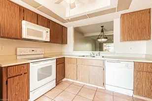 600 Misty Pines Cir, Naples, FL 34105 - Photo 9