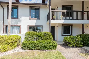 600 Misty Pines Cir, Naples, FL 34105 - Photo 3